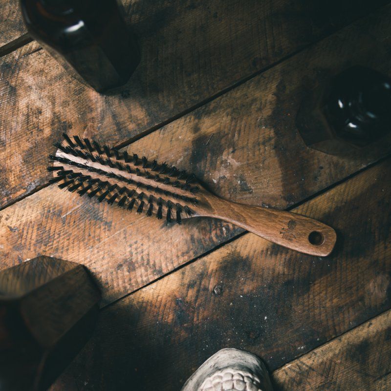 The Bluebeards Revenge BBRVBRDBRUSH beard comb/brush Beard brush