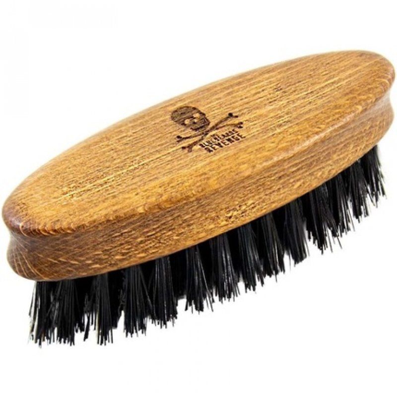 The Bluebeards Revenge BBRVBRDBRSHTV beard comb/brush Beard brush