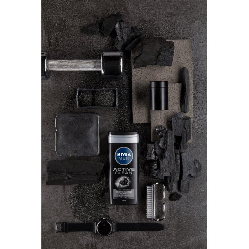 NIVEA Men Active Clean Doccia Shampoo 250 ml 2-in-1 Hair & Body Non-professional