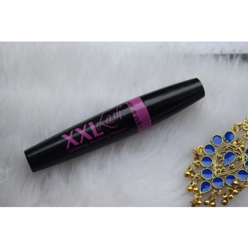 Wet n Wild XXL Lash Mascara Thickening and Amplifying with Fat Brush and Nourishing Formula with Natural Wax and