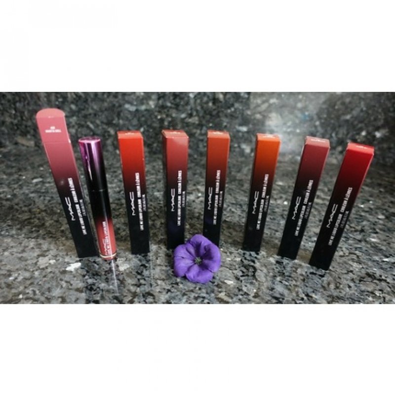 Mac Love Me Liquid Lip Colour 3.1ml no. 481 Deify Me Lipstick