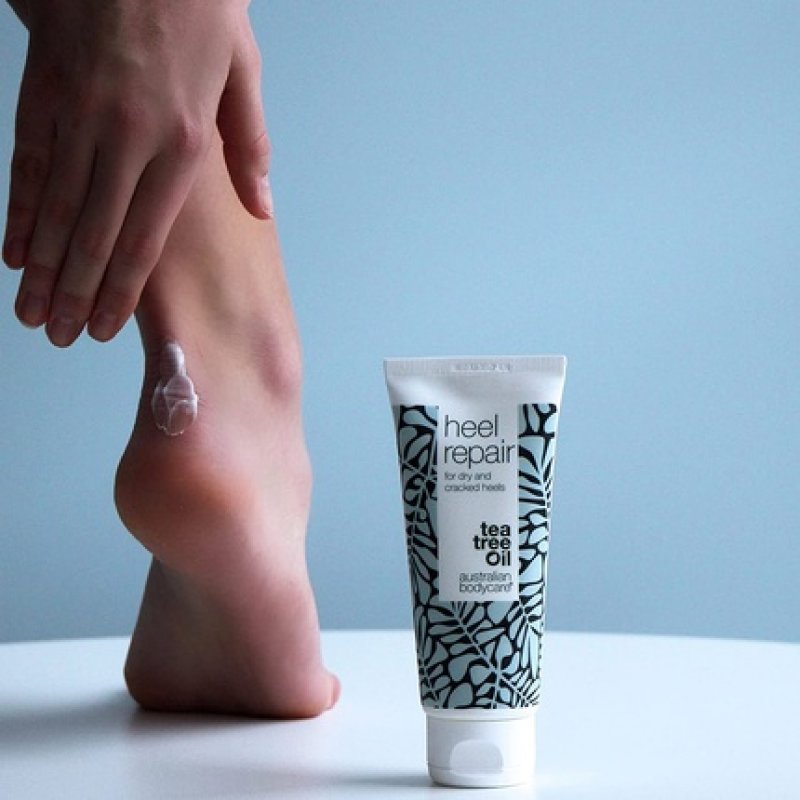 Foot Cream with 25% Urea and Tea Tree Oil 100ml - Anti-Corn and Anti-Dry Skin Formula for Men and Women