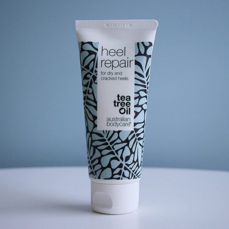 Foot Cream with 25% Urea and Tea Tree Oil 100ml - Anti-Corn and Anti-Dry Skin Formula for Men and Women