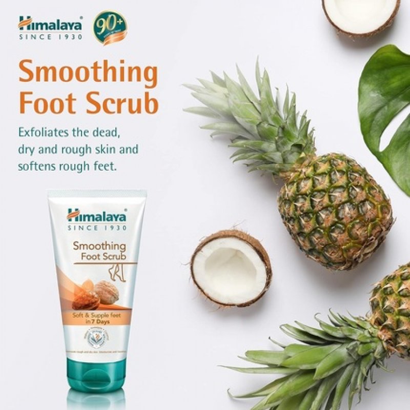 Himalaya Herbals Smoothing Foot Scrub with Walnut, Coconut, Pineapple and Aloe Vera 150ml