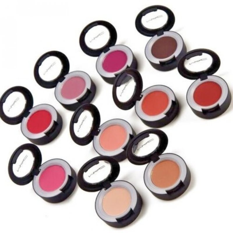 MAC Powder Kiss Soft Matte Eye Shadow