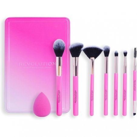 Makeup Revolution The Brush Edit Gift Set 7 Brushes for Eyes, Highlighter, and Face 1 Sponge for Blending