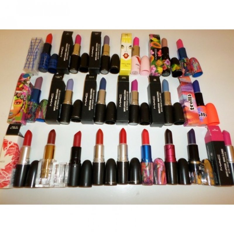 MAC Matt and Retro Matt Lipstick Full Size 3g/0.1oz