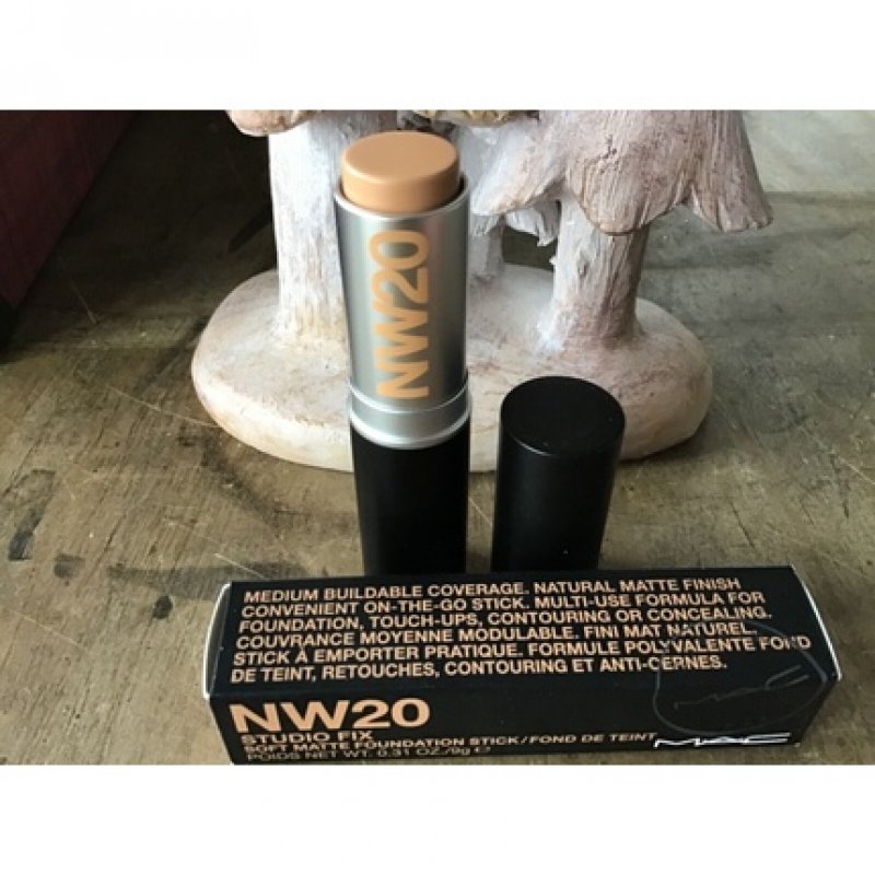 Mac Studio Fix Soft Matte Foundation Stick NW13