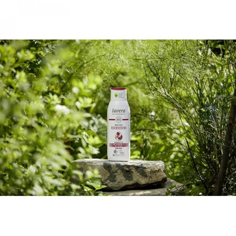 lavera Regenerating Body Milk with Organic Cranberry & Organic Argan Oil 200ml