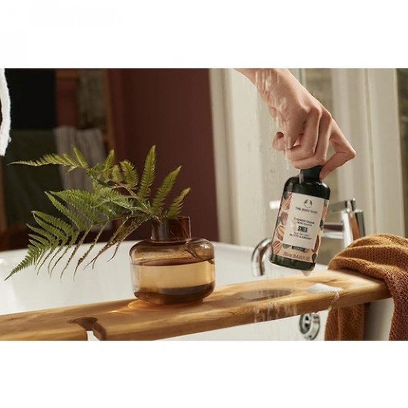 The Body Shop Shea Bath and Shower Cream 250ml