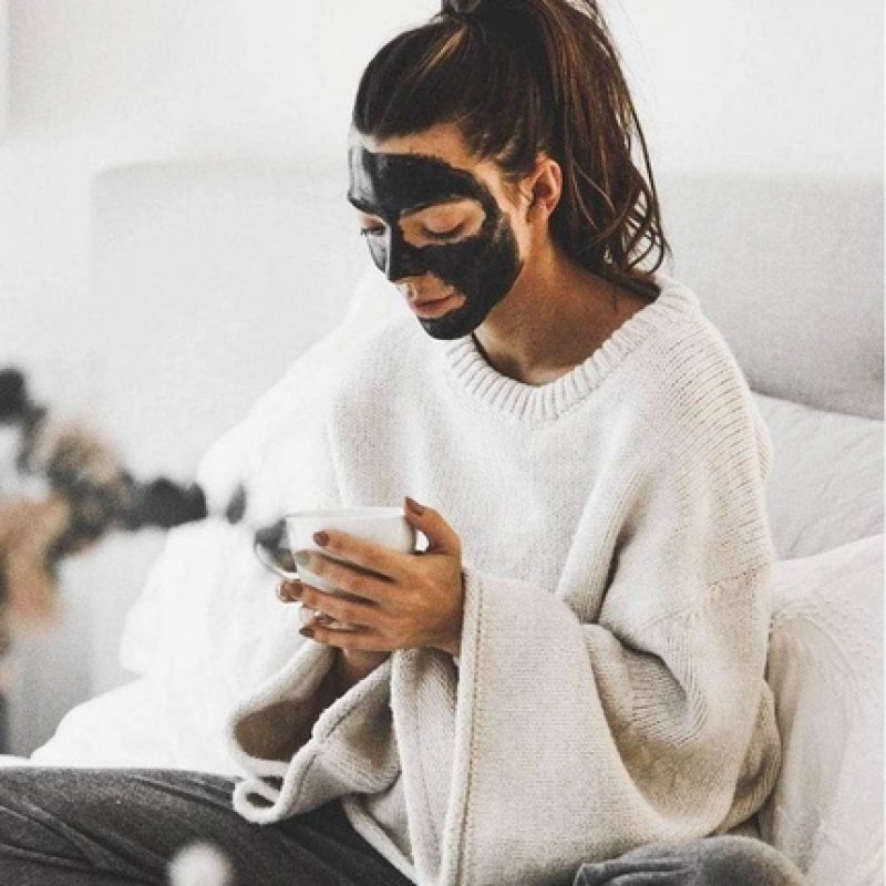 Iroha Nature Peel-off Mask Detox Black Charcoal Beauty