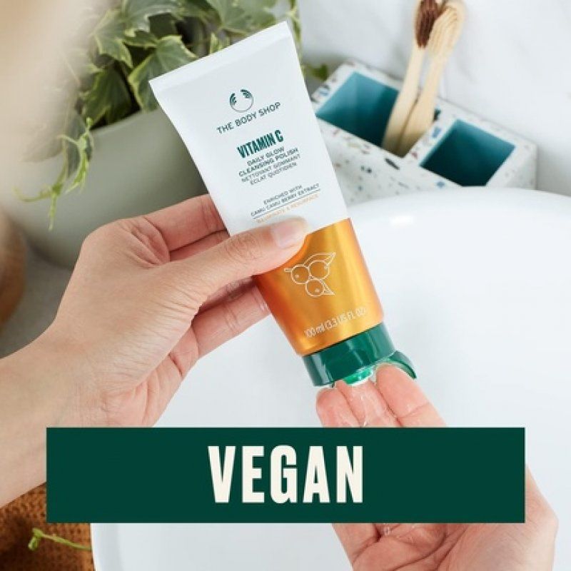The Body Shop Vitamin C Glow Cleansing Polish 100ml