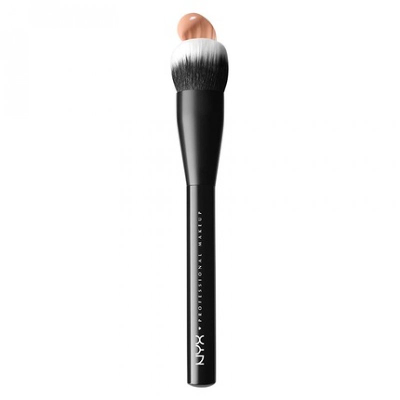 NYX Professional Makeup Pro Brush Dual Fiber Foundation Brush with Full and Soft Bristles