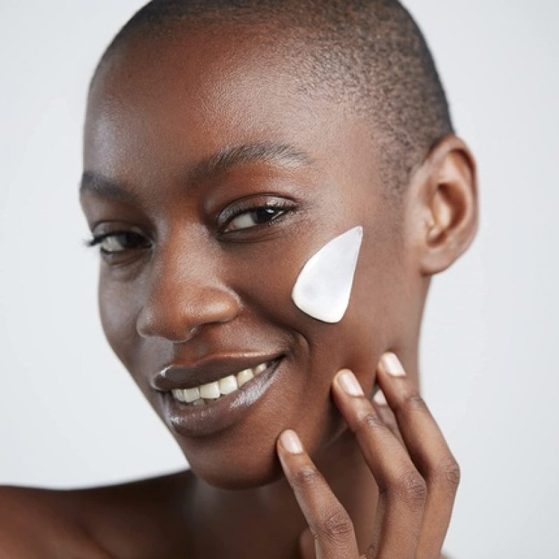 ELEMIS Ultra Smart Pro-Collagen Day Cream Deeply Hydrates Protects and Softens Skin for a Younger Firmer-Looking