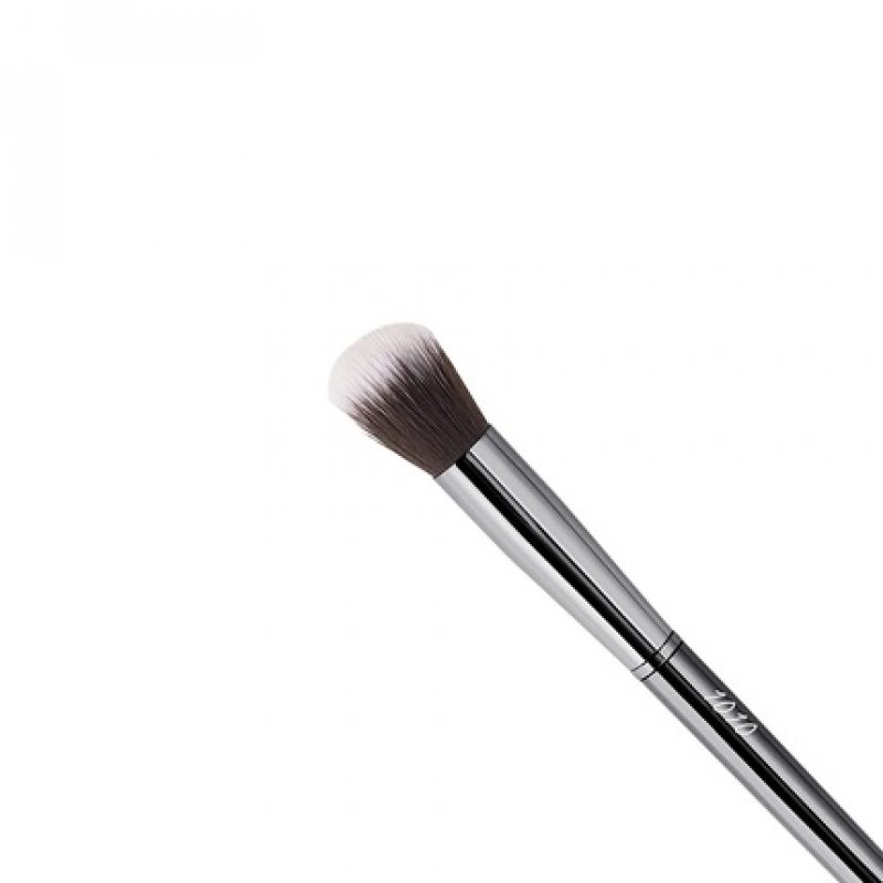 Luxury Grey 1010 Blending Brush for Concealer