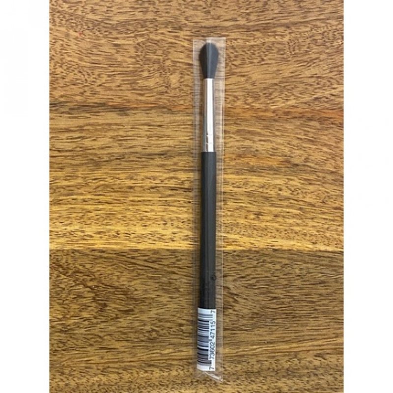 MAC 224S Tapered Blending Brush Made in France