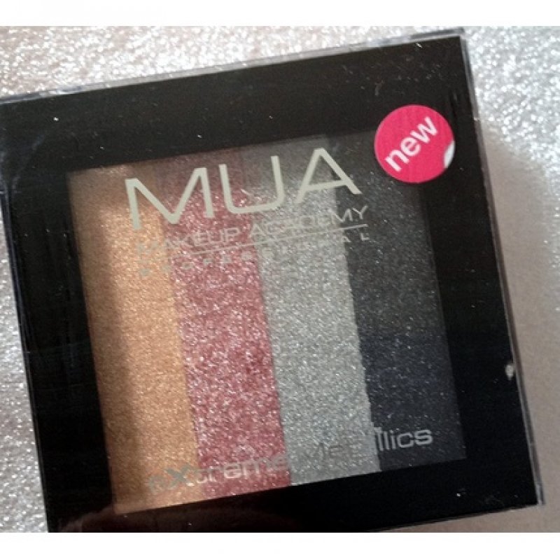 MUA Professional Make-Up Glammed Up Extreme Metallic Quad Eyeshadows - NEW