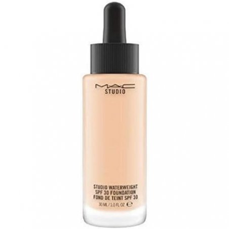 MAC Studio Waterweight SPF 30/PA Foundation NW20 30ml