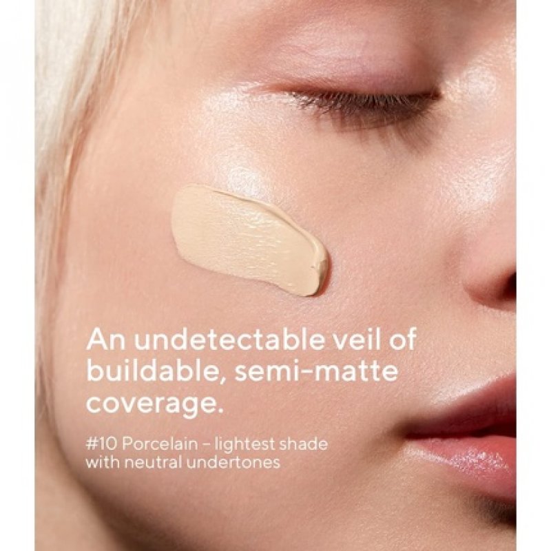 MÁDARA Organic Skincare SKINONYM Semi-Matte Peptide Foundation 10 Porcelain 30ml