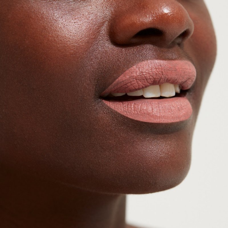 GOSH Liquid Matte Lips 007 Nougat Crisp