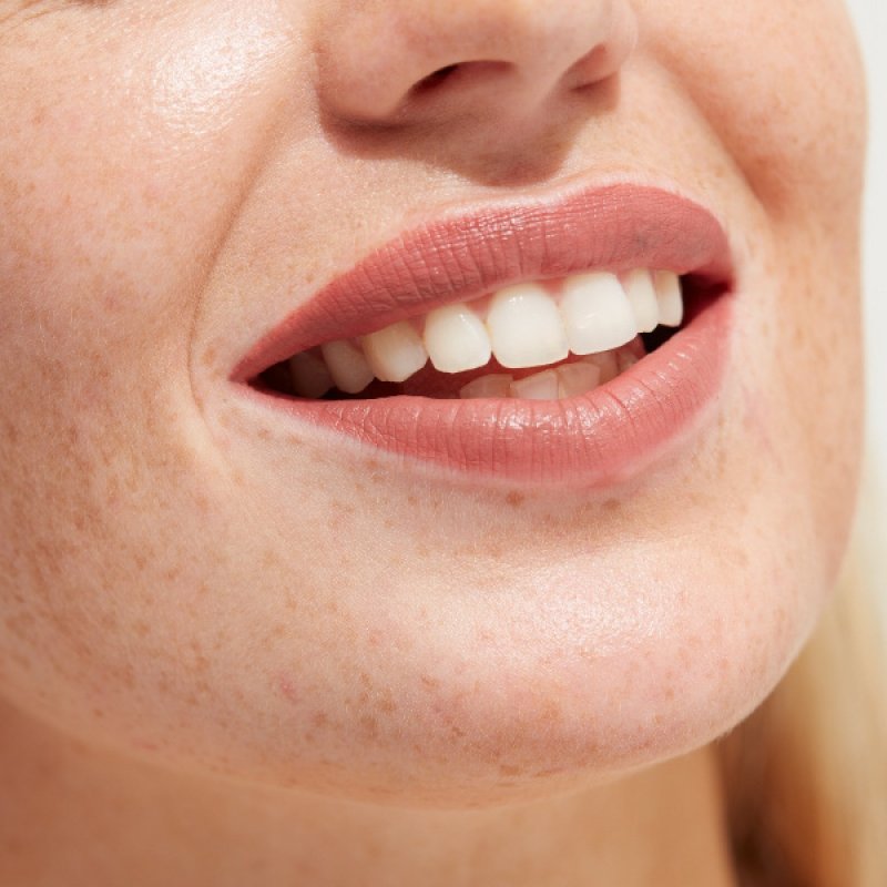 GOSH Liquid Matte Lips 007 Nougat Crisp