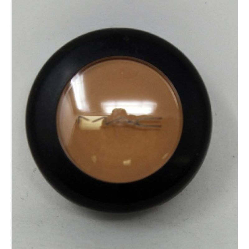 MAC Studio Finish SPF 35 Concealer