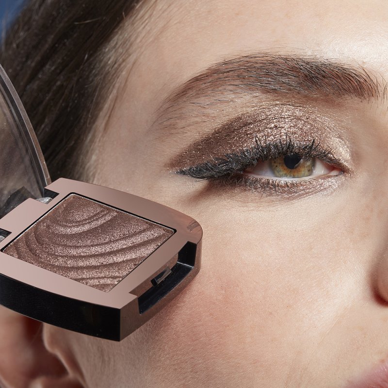 Deborah Milano Color Lovers Eyeshadow Deep Brown 8