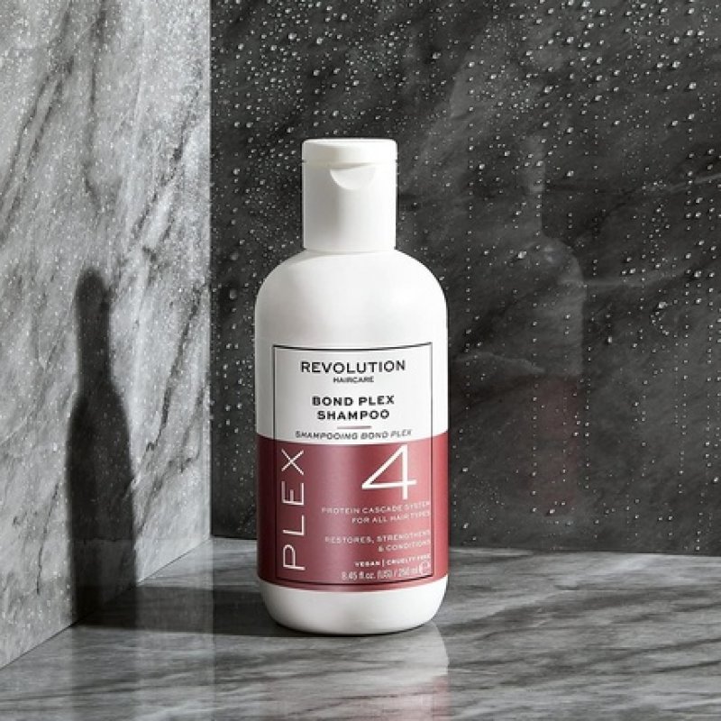 Revolution Haircare London Plex 4 Bond Plex Shampoo 250ml