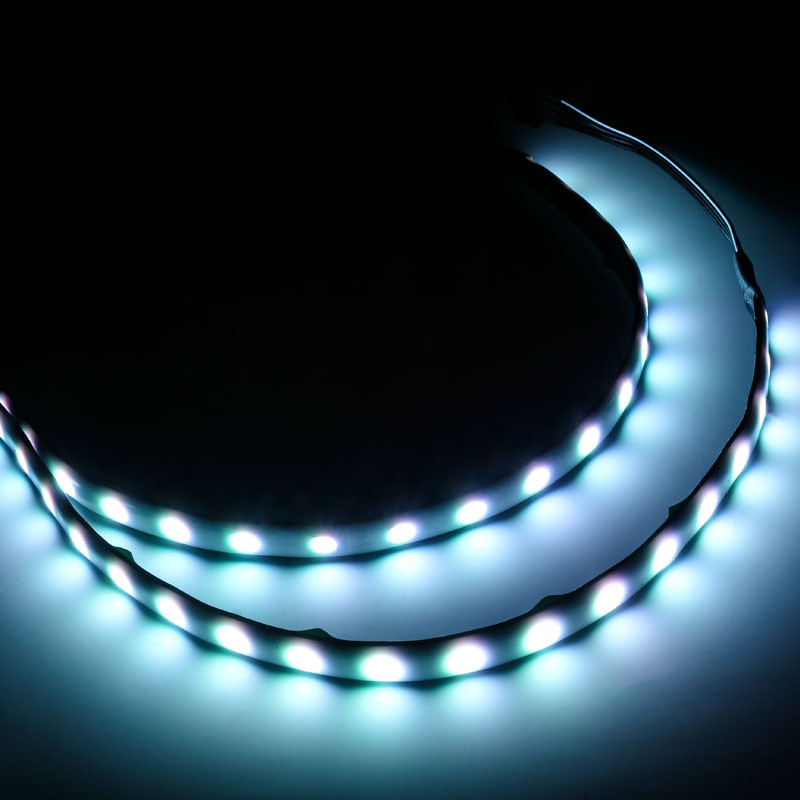 SilverStone compatible SST-LSB01 Kit de contrôle 8 ports + 2 bandes LEDs magnétiques