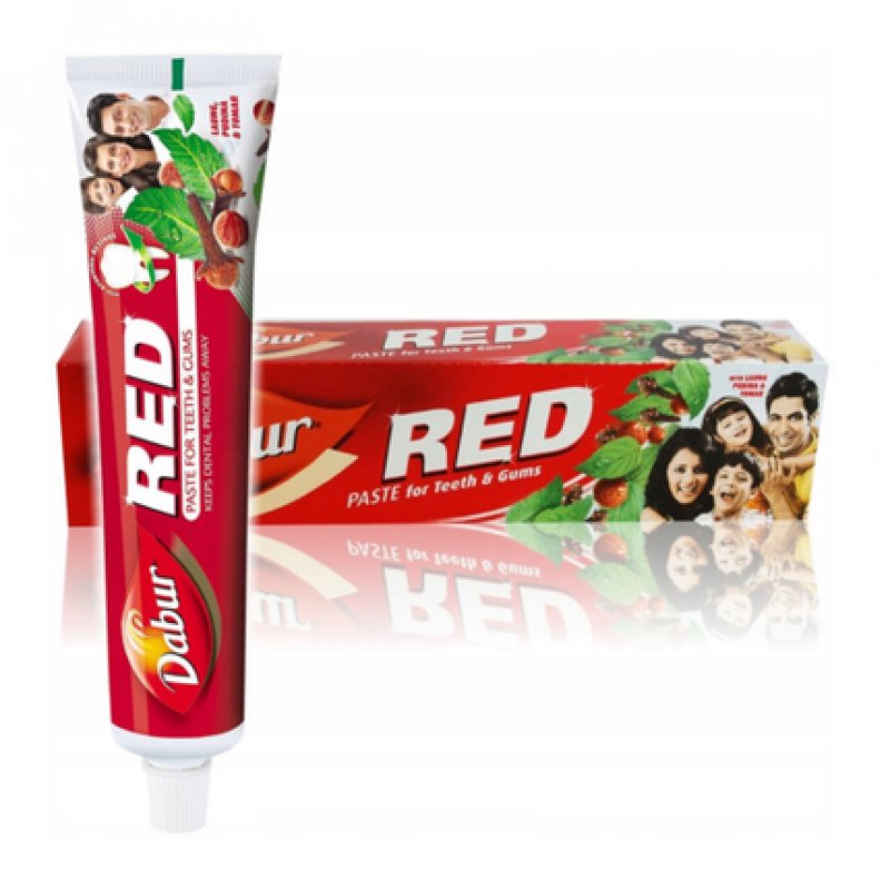 Dabur Red Ayurvedic Toothpaste with Herbal Extracts 200g