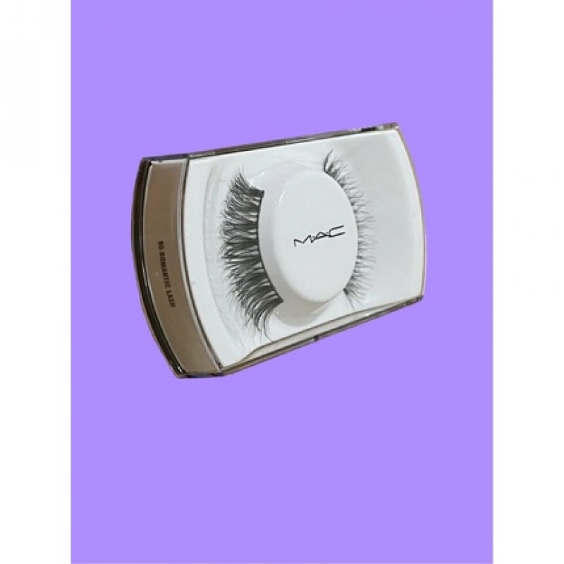 Mac Cosmetics 80 Romantic Lashes - New in Box