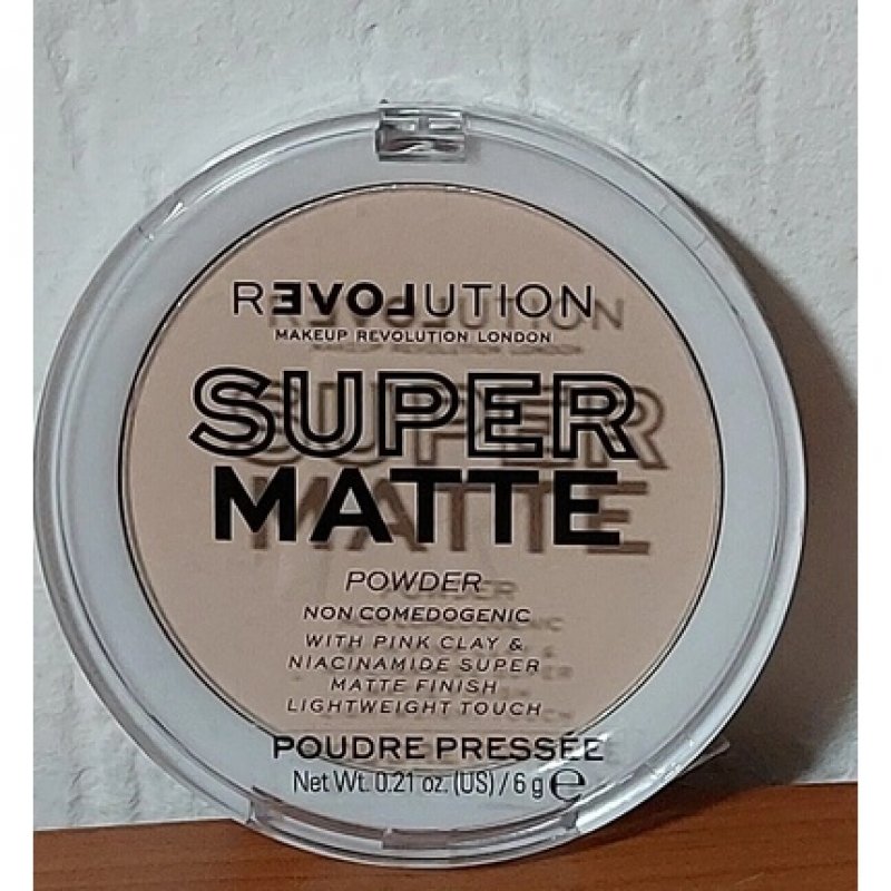 Revolution Super Matte Translucent Powder 6g