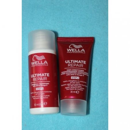 Wella Ultimate Repair Shampoo 50ml and Conditioner 30ml Moisture Set