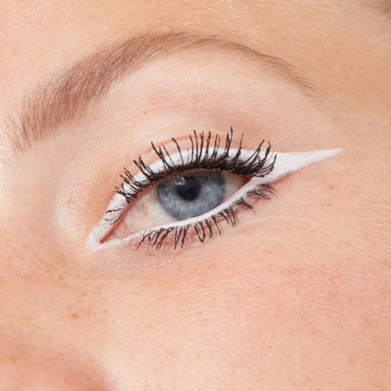 GOSH 2 in 1 Kohl Eyeliner and Kajal Makeup Pencil with Vitamin E - White