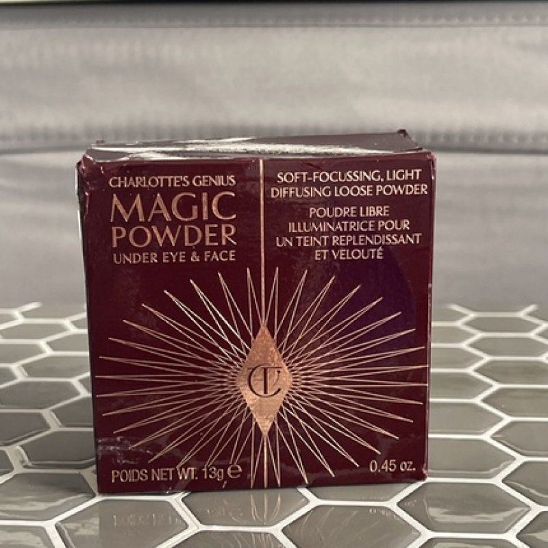 Charlotte Tilbury Magic Powder 13g - 3 Dark/Tan - New and Boxed - Free P and P - UK
