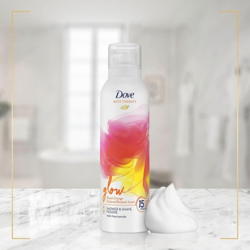 Dove Bath Therapy Glow Shower & Shave Mousse with Orange & Rhubarb Scent 200ml