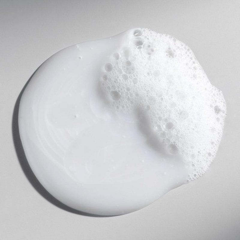 Wella Professionals Ultimate Repair Shampoo Lightweight Cream Shampoo for Damaged Hair 8.4oz