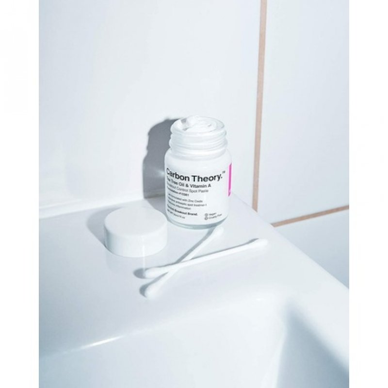 Carbon Theory Tea Tree Oil & Vitamin A Breakout Control 30ml - New