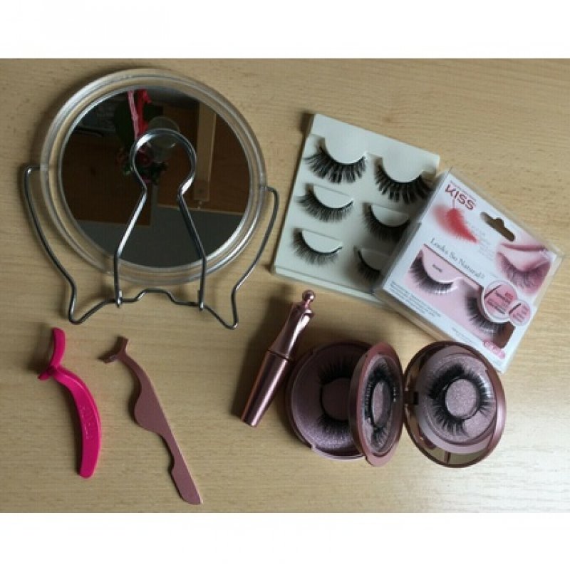 KISS Magnetic Lash Artificial Eyelashes with Applicator, Mirror and More