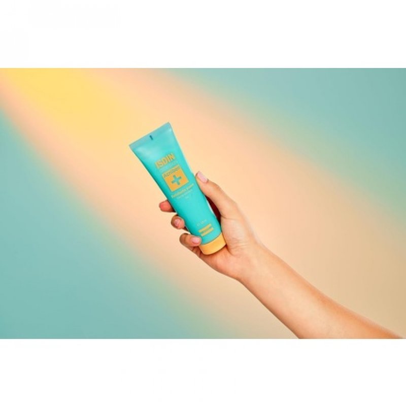 ISDIN Acniben Gentle Peeling Gel for Oily and Acne-Prone Skin 100ml