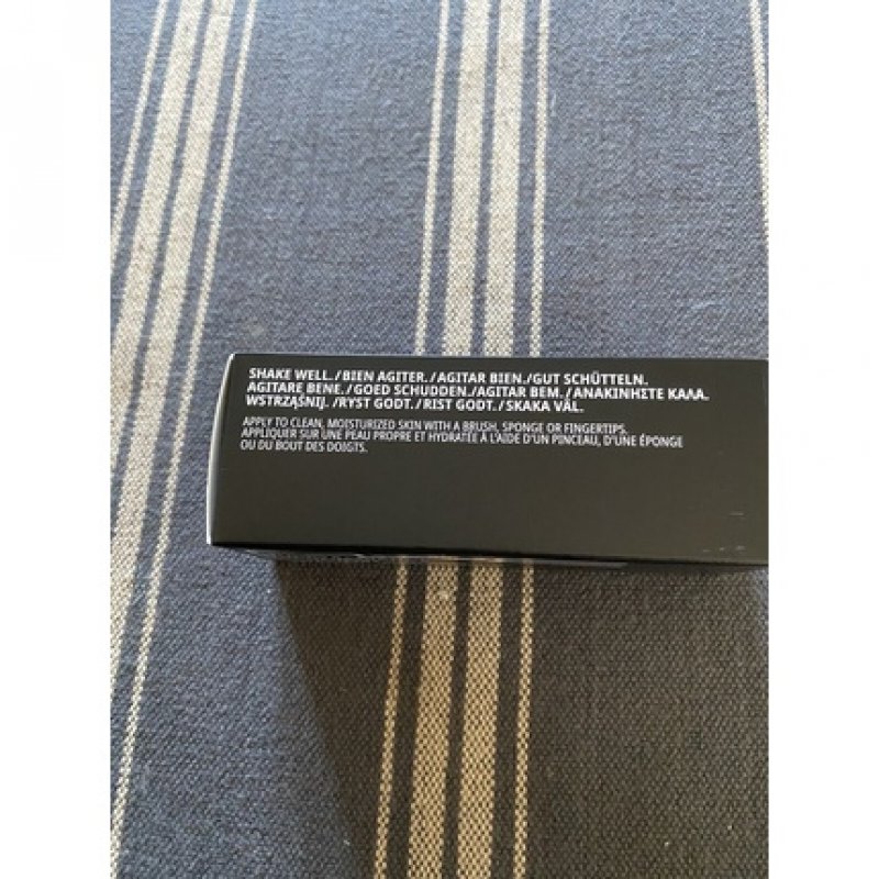 MAC Studio Radiance Face & Body Radiant Sheer Foundation 50ml N2