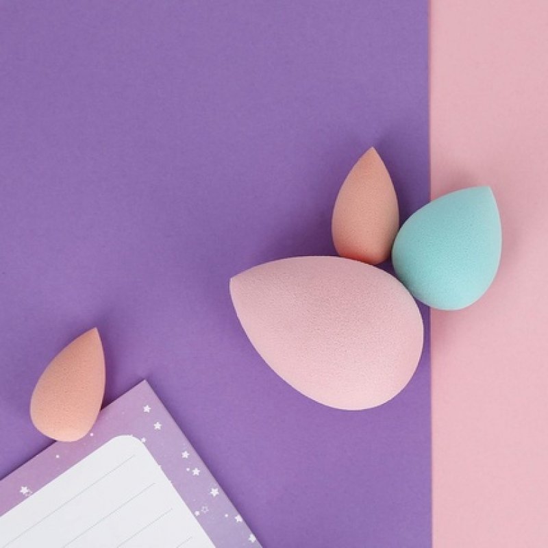 T4B ILU Small, Medium, and Large 3 Piece Makeup Sponges Set for Liquid Cosmetics and Powder
