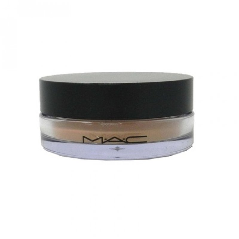 MAC Studio Fix Perfecting Powder Medium Deep 1 Count