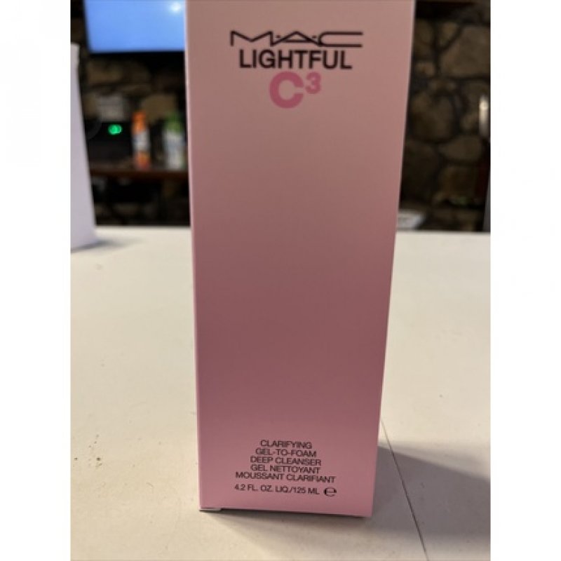 MAC Lightful C3 Clarifying Gel-to-Foam Deep Cleanser 4.2oz 125ml New