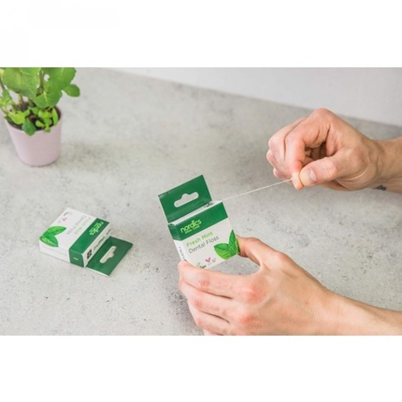 Nordics Organic Care Eco Dental Floss Made from Corn Starch with Fresh Mint 15g