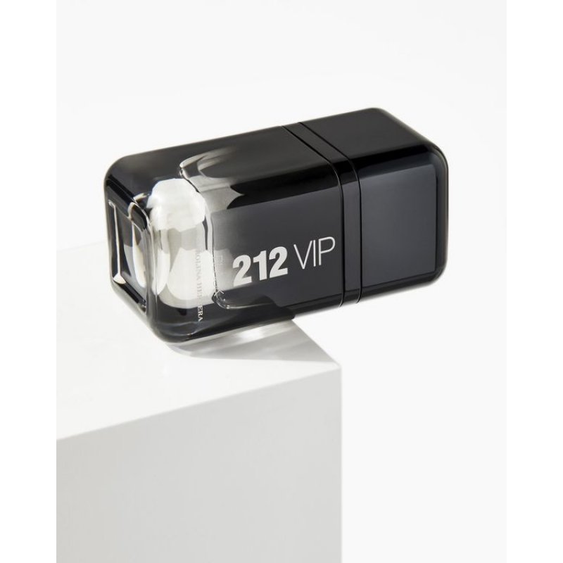 Carolina Herrera 212 VIP Black 50 ml Men