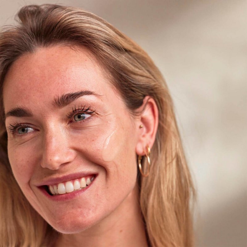 Erborian Ginseng Super Serum Replumps Wrinkles Face Care with Ginseng Extract 30ml Red