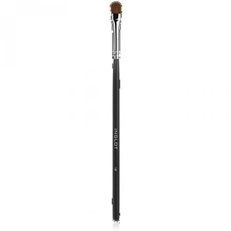 Inglot Makeup Brush Ideal for Eyeshadow with Precise Bristles for Applying All Over the Eyelid 13P