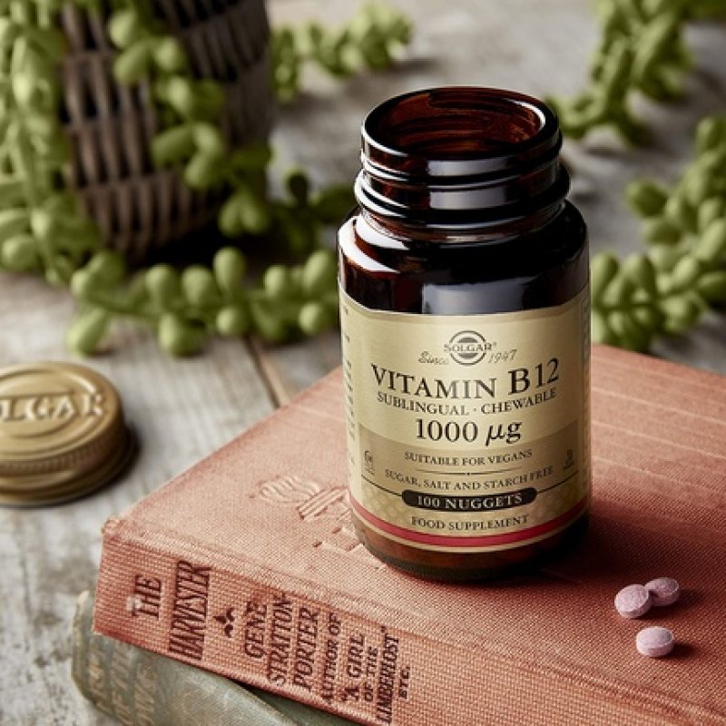 Solgar Vitamin B12 Sublingual Chewable Nuggets Food Supplement 100 Count - Supports Energy Metabolism - Vegan