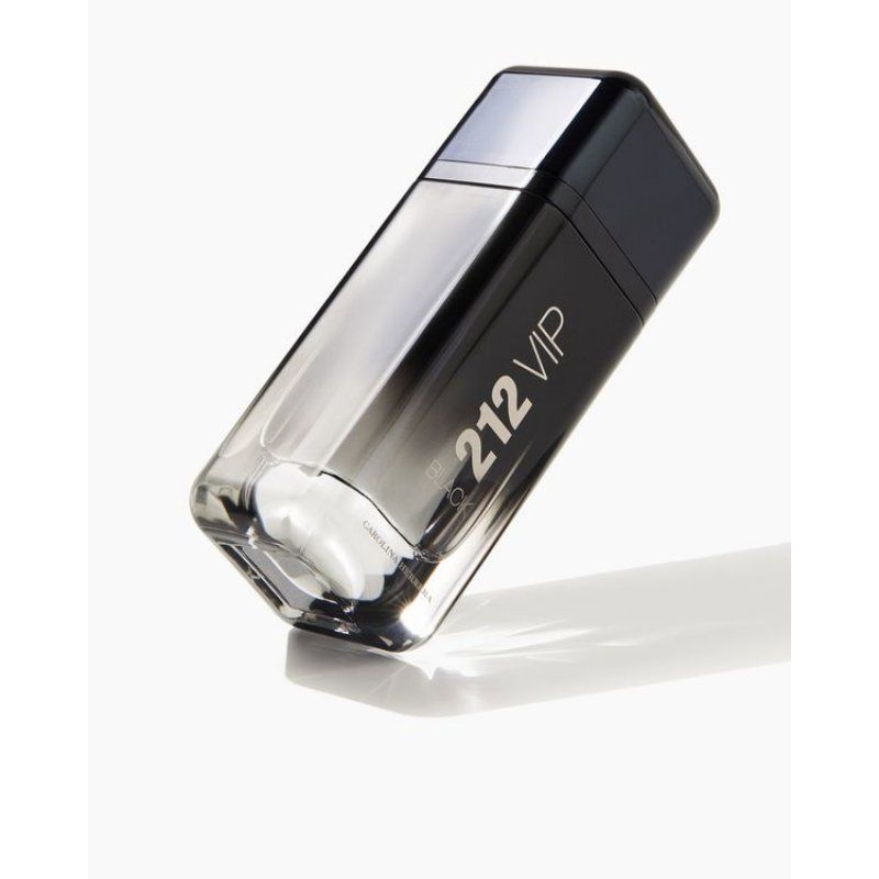 Carolina Herrera 212 VIP Black Eau De Parfum 100ml